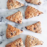 全粒粉入りビーガンチョコチップスコーン〈 Vegan chocolate chip scones 〉